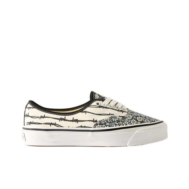 أحذية فانز بريميوم أصليّة من ا - مراجعة Vans Shoes Authentic وسعره